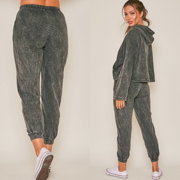 ✨ON SALE✨*LAST 1* Legend Acid Wash Jogger Set - Picture 3 of 6